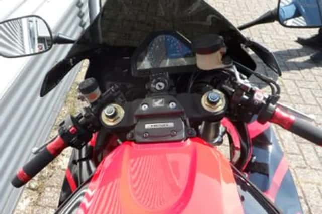 Honda CBR (2006) thumbnail 4