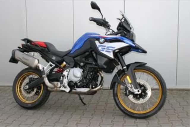 BMW F (2022) thumbnail 1