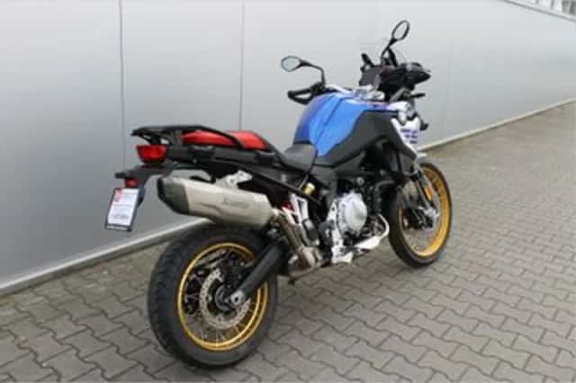 BMW F (2022) thumbnail 3