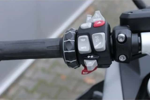 BMW R (2018) thumbnail 5