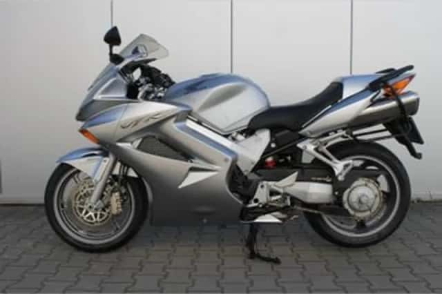 Honda VFR (2005) thumbnail 4