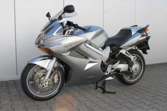 Honda VFR (2005) thumbnail 5