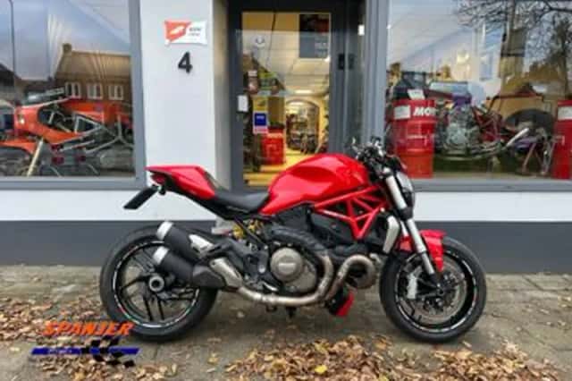 DUCATI MONSTER (2015) thumbnail 1