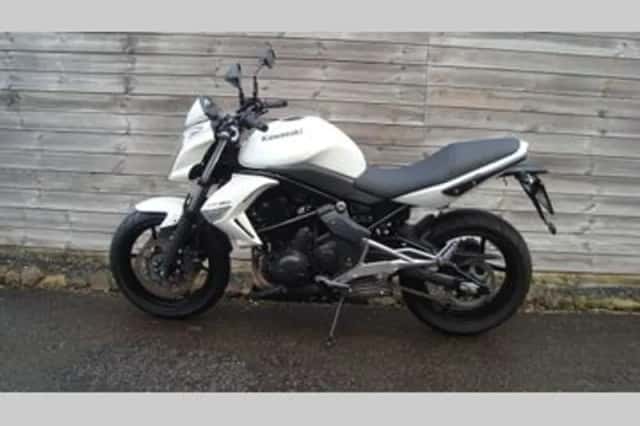 KAWASAKI Er6n (2011) thumbnail 5