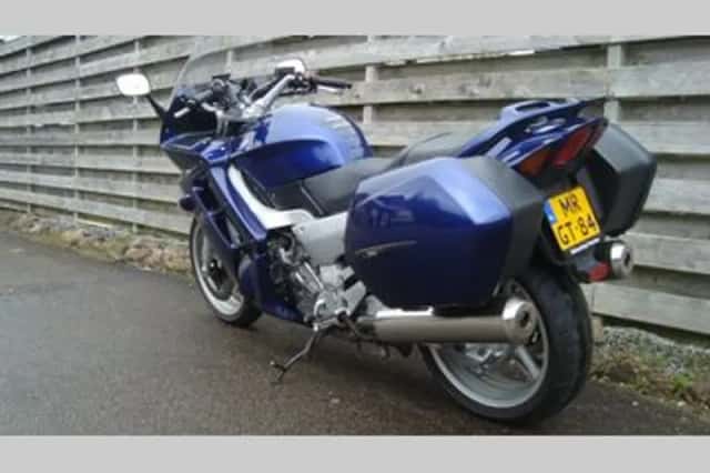 YAMAHA FJR (2003) thumbnail 6