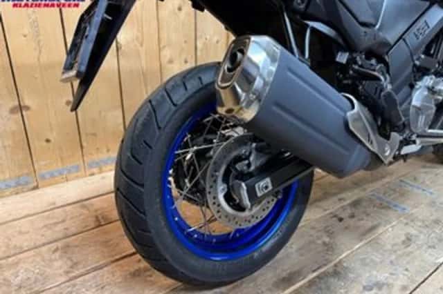 Suzuki V-STROM (2022) thumbnail 6