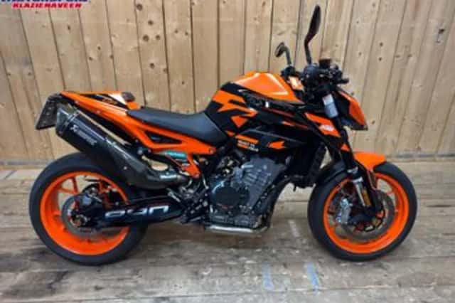 KTM 890 (2022) thumbnail 1