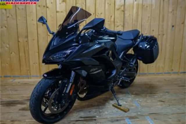 KAWASAKI NINJA (2021) thumbnail 3
