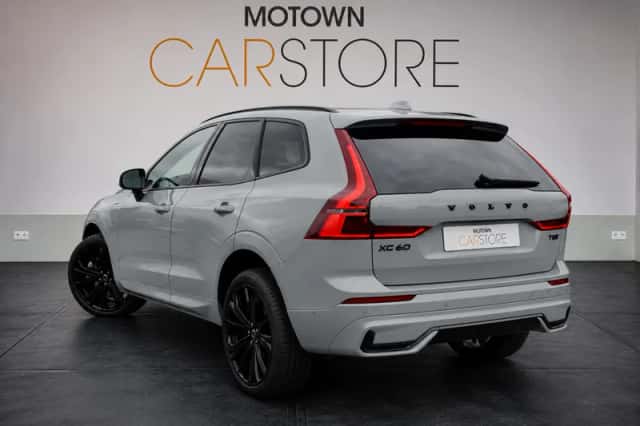 Volvo XC60 (2025) thumbnail 4