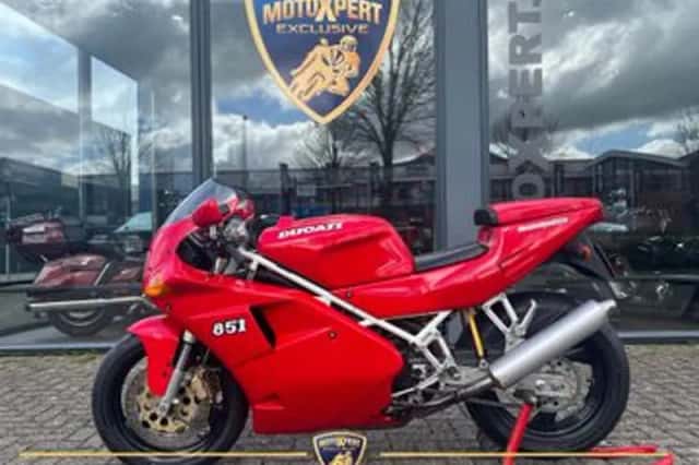 DUCATI 851 (1994) thumbnail 2