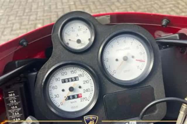 DUCATI 851 (1994) thumbnail 3