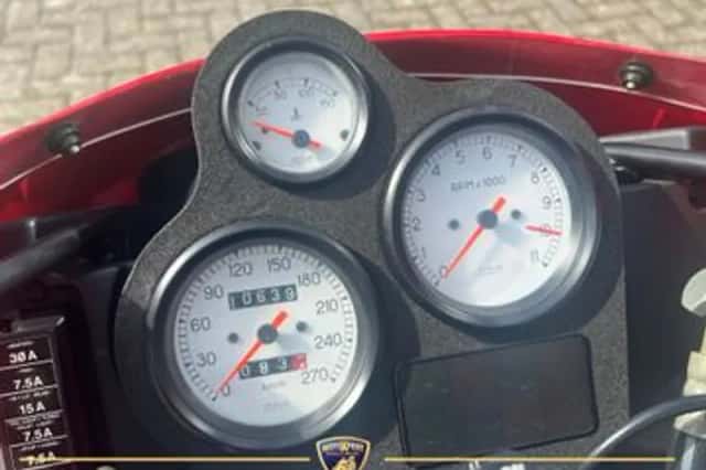 DUCATI 888 (1993) thumbnail 3