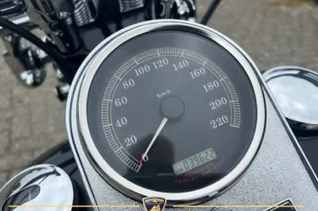 HARLEY-DAVIDSON SPRINGER (2005) thumbnail 3