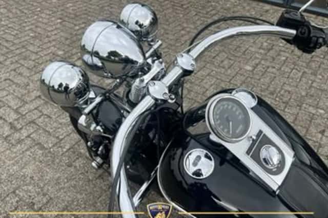 HARLEY-DAVIDSON SPRINGER (2005) thumbnail 6