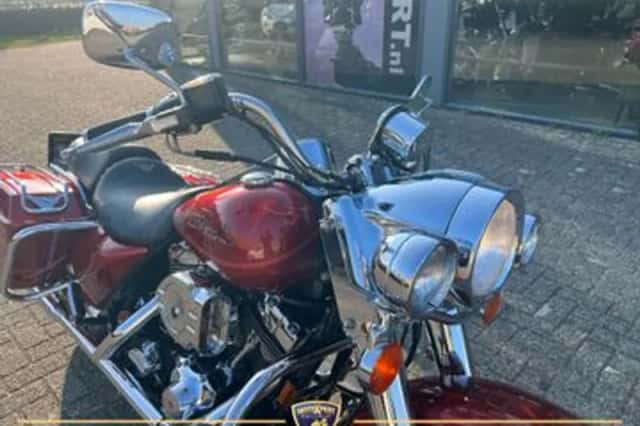 HARLEY-DAVIDSON ROAD (1999) thumbnail 3