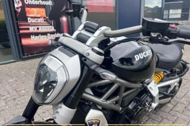 DUCATI XDIAVEL (2016) thumbnail 4