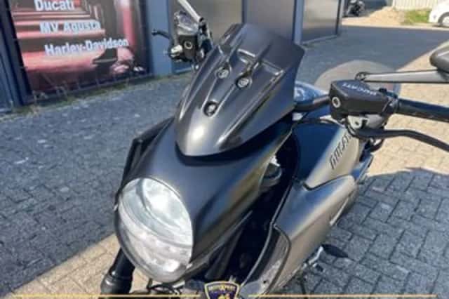 DUCATI DIAVEL (2012) thumbnail 4