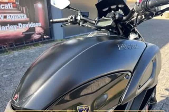 DUCATI DIAVEL (2012) thumbnail 5