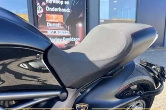 DUCATI DIAVEL (2012) thumbnail 6