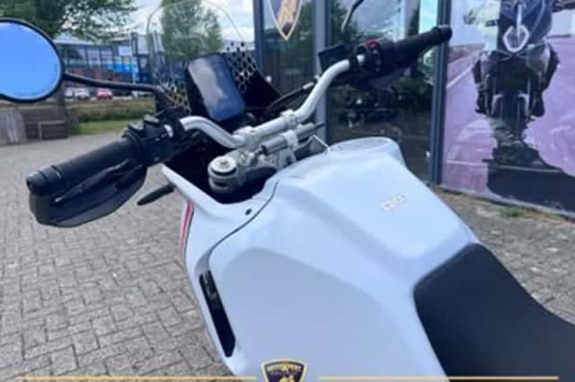 DUCATI DESERTX (2024) thumbnail 5