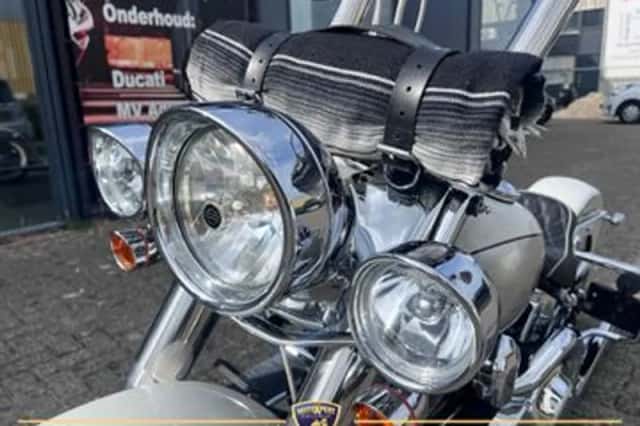HARLEY-DAVIDSON DELUXE (2006) thumbnail 4