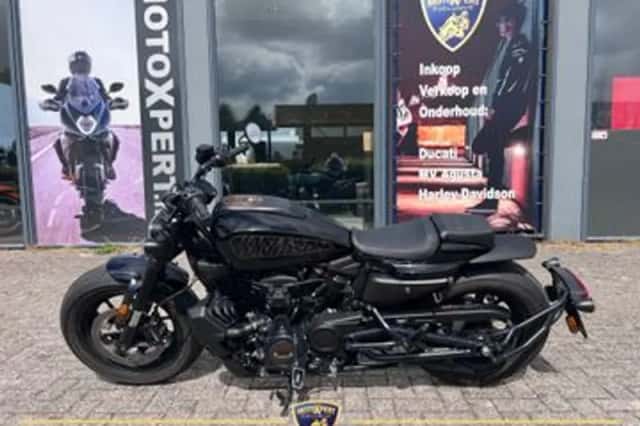 HARLEY-DAVIDSON SPORTSTER (2021) thumbnail 2