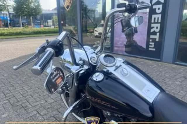 HARLEY-DAVIDSON ROAD (1999) thumbnail 6