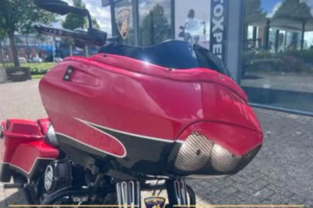 HARLEY-DAVIDSON ROAD (2008) thumbnail 5