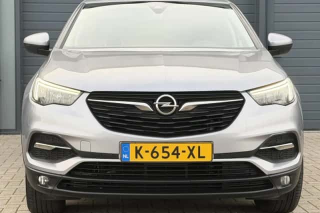 Opel Grandland (2019) thumbnail 5