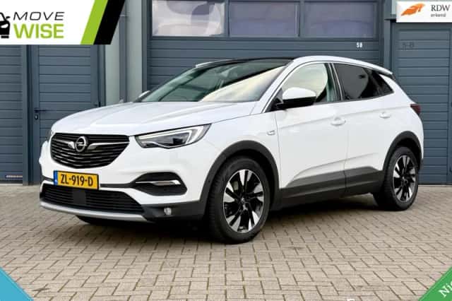 Opel Grandland (2019) thumbnail 1
