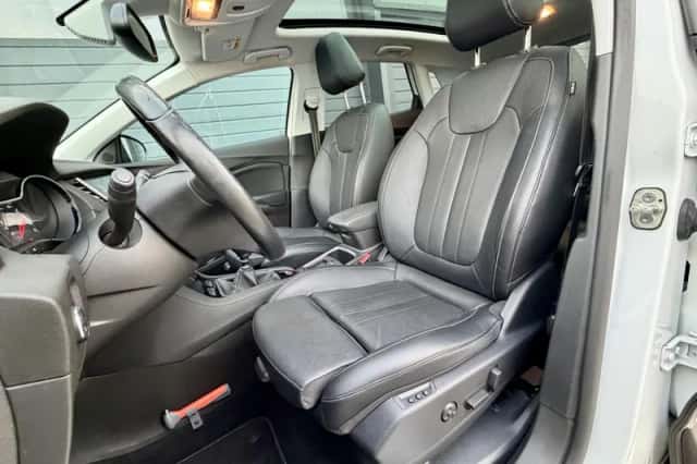 Opel Grandland (2019) thumbnail 4