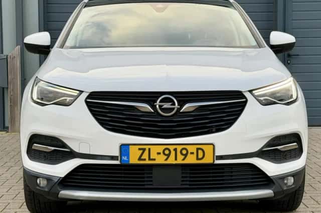 Opel Grandland (2019) thumbnail 5