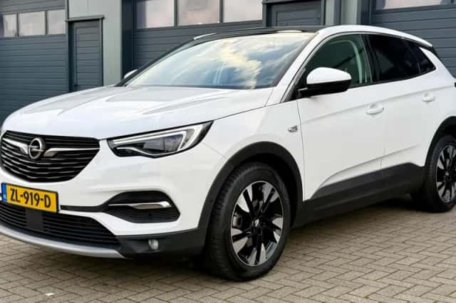 Opel Grandland (2019) thumbnail 6