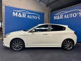 Alfa Romeo Giulietta (2013) thumbnail 7