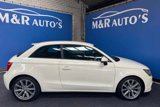 Audi A1 (2011) thumbnail 6