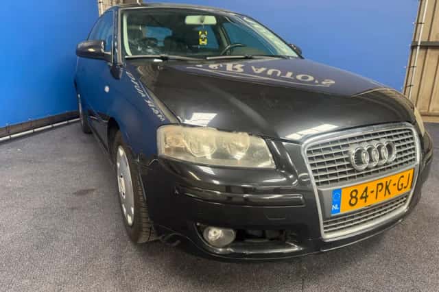 Audi A3 (2004) thumbnail 2