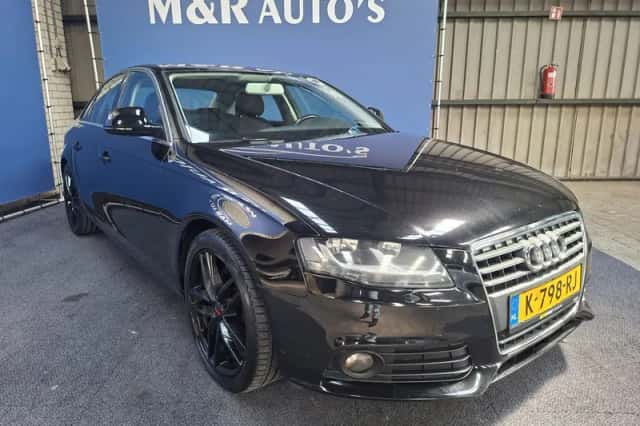 Audi A4 (2009) thumbnail 2