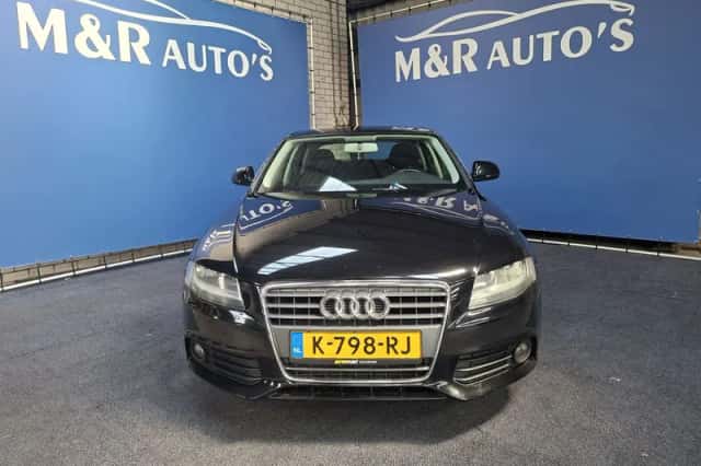 Audi A4 (2009) thumbnail 3