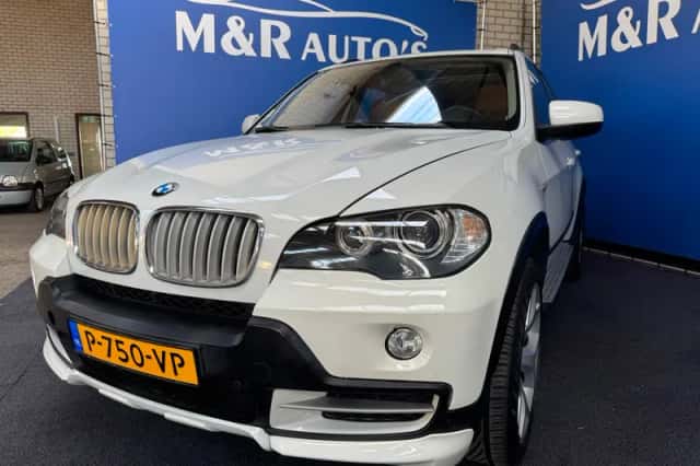 BMW X5 (2009) thumbnail 1