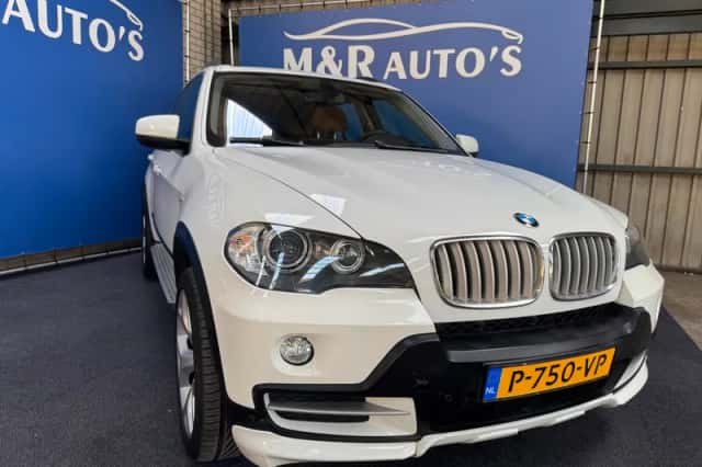 BMW X5 (2009) thumbnail 2