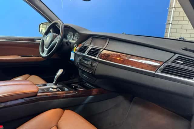 BMW X5 (2009) thumbnail 13