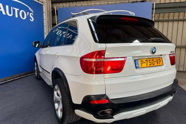 BMW X5 (2009) thumbnail 7