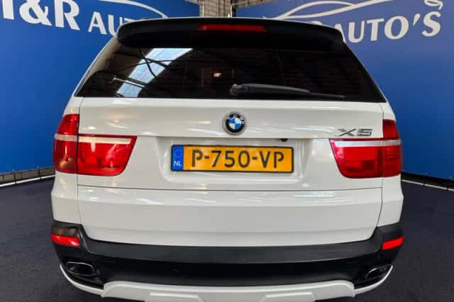 BMW X5 (2009) thumbnail 10