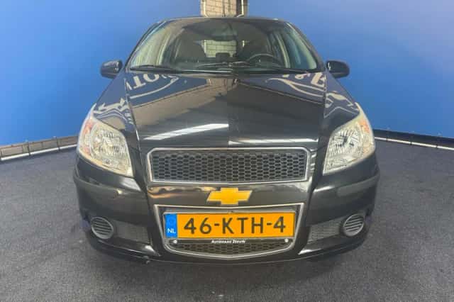 Chevrolet Aveo (2010) thumbnail 4