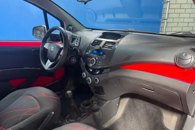 Chevrolet Spark (2010) thumbnail 13