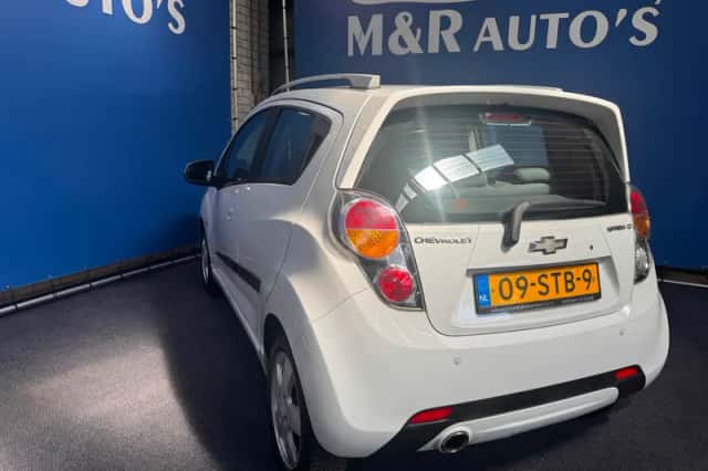 Chevrolet Spark (2010) thumbnail 7