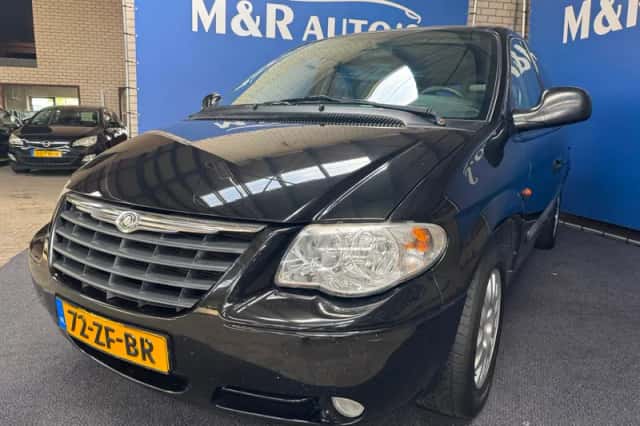 Chrysler Grand Voyager (2008) thumbnail 1