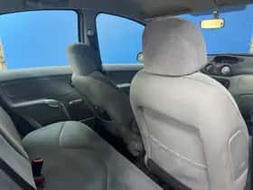 Citroën C3 (2004) thumbnail 15