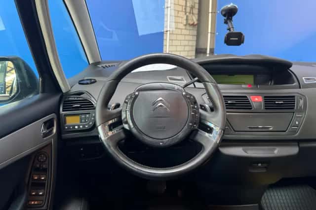 Citroën C4 Picasso (2011) thumbnail 16