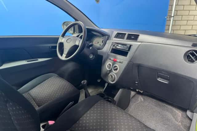 Daihatsu Cuore (2008) thumbnail 13